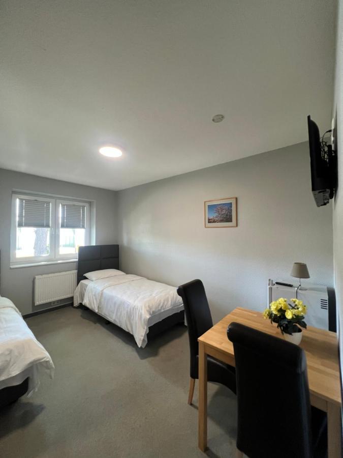 Motel Am Outletcenter Neumunster Bagian luar foto