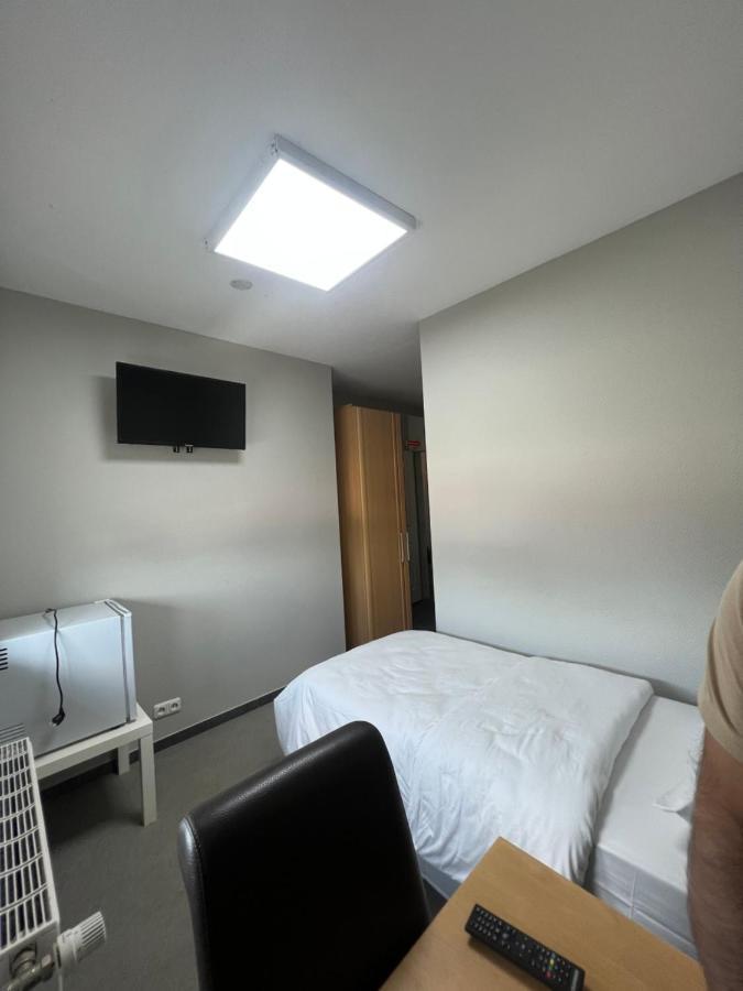 Motel Am Outletcenter Neumunster Bagian luar foto